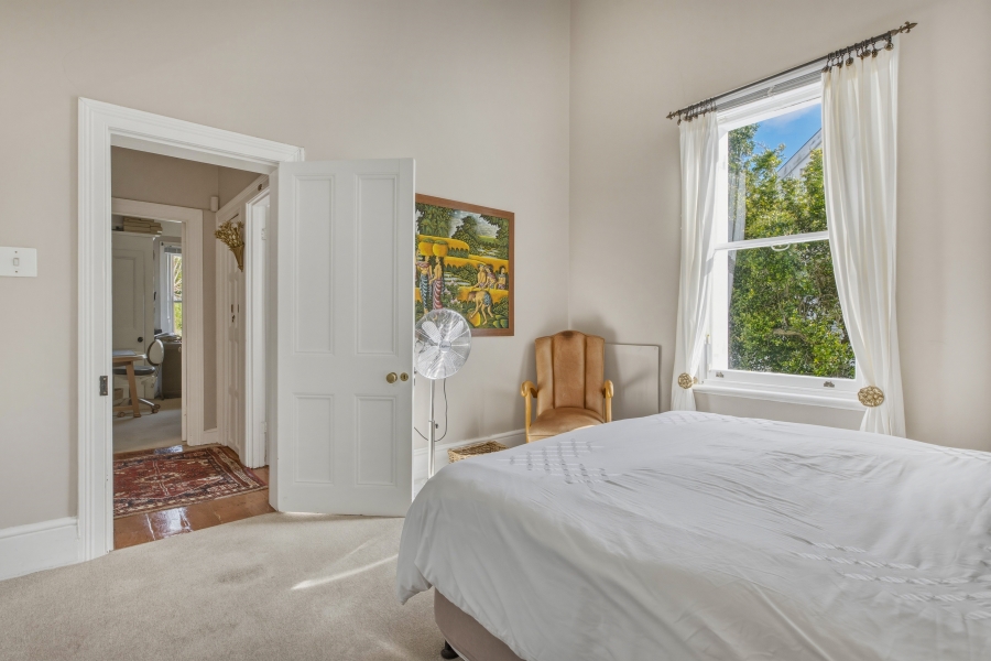 3 Bedroom Property for Sale in Green Point Western Cape